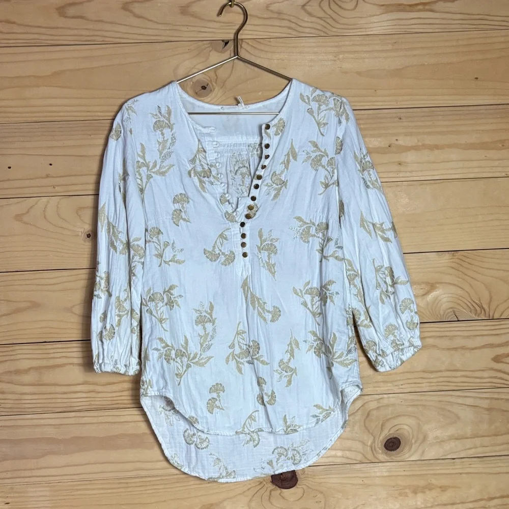 Anthropologie Cream Floral Button-Up Peasant Blouse